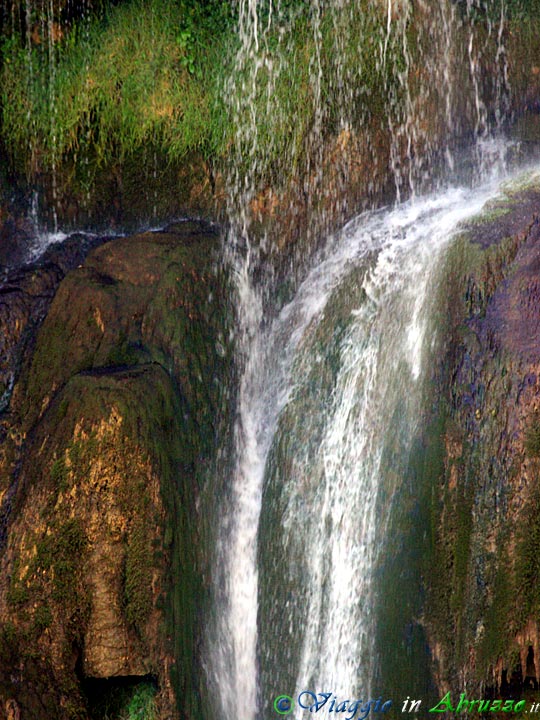 12-IMG_3650+.jpg - 12-IMG_3650+.jpg - Le Cascate del Verde (particolare).