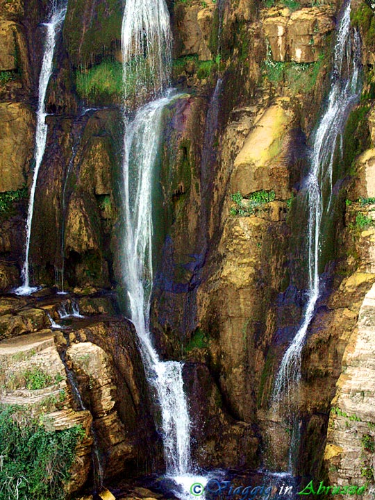 13-IMG_3663+.jpg - 13-IMG_3663+.jpg - Le spettacolari Cascate del Rio Verde (particolare).