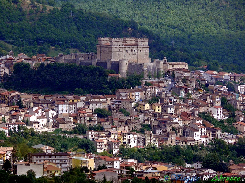 01_P1040158+.jpg - 01_P1040158+.jpg - Panorama della stupenda cittadina marsicana.