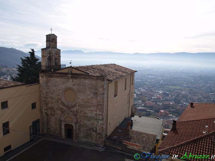10_PC070388+.jpg - 10_PC070388+.jpg - Chiesa di S. Michele Arcangelo (o Sant'Angelo - 14° sec.).