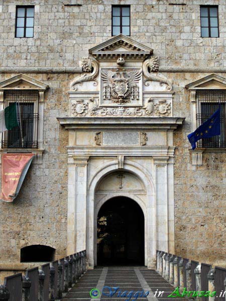 14_HPIM0009+.jpg - 14_HPIM0009+.jpg - Il Castello cinquecentesco.