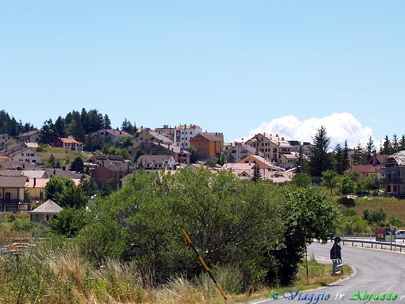 01-P8107187+.jpg - 01-P8107187+.jpg - Panorama della località sciistica di Ovindoli.