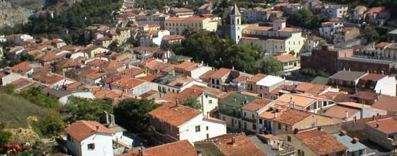 Panorama di Pescina (Foto  gentilmente concessa dal Comune di Pescina) 