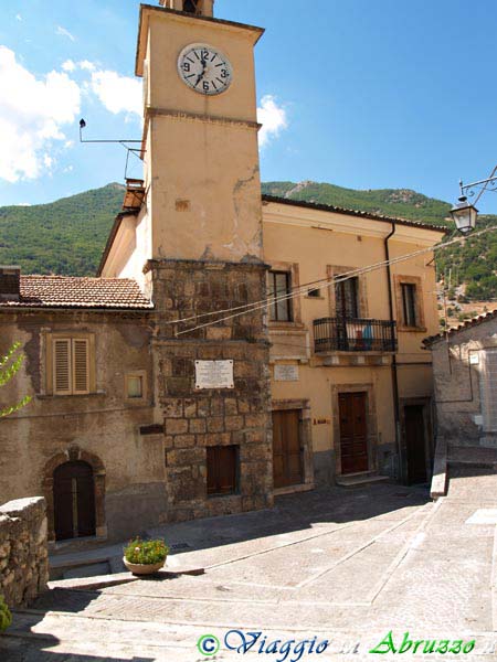 12-P8149838+.jpg - 12-P8149838+.jpg - La Torre Civica.