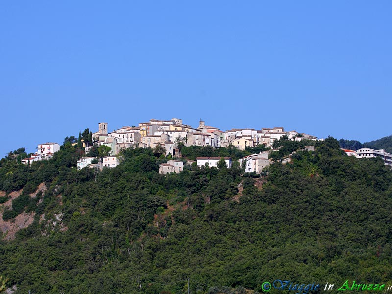 04-IMG_3603+.jpg - 04-IMG_3603+.jpg - Panorama del borgo.