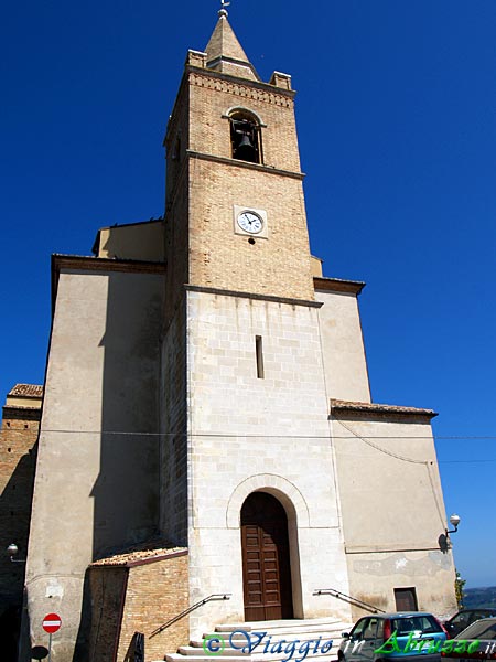 11-P9110954+.jpg - 11-P9110954+.jpg - La chiesa di S. Urbano.