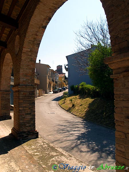 10-P4115599+.jpg