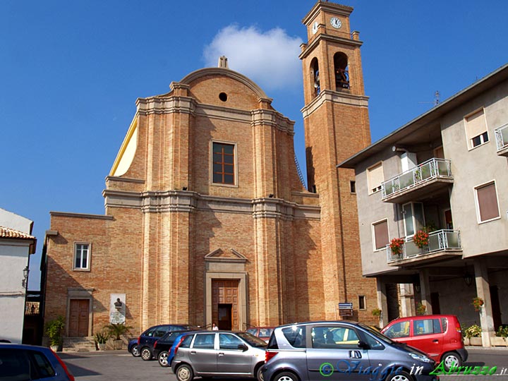 05-PA133288+.jpg - 05-PA133288+.jpg - La chiesa di S. Salvatore.