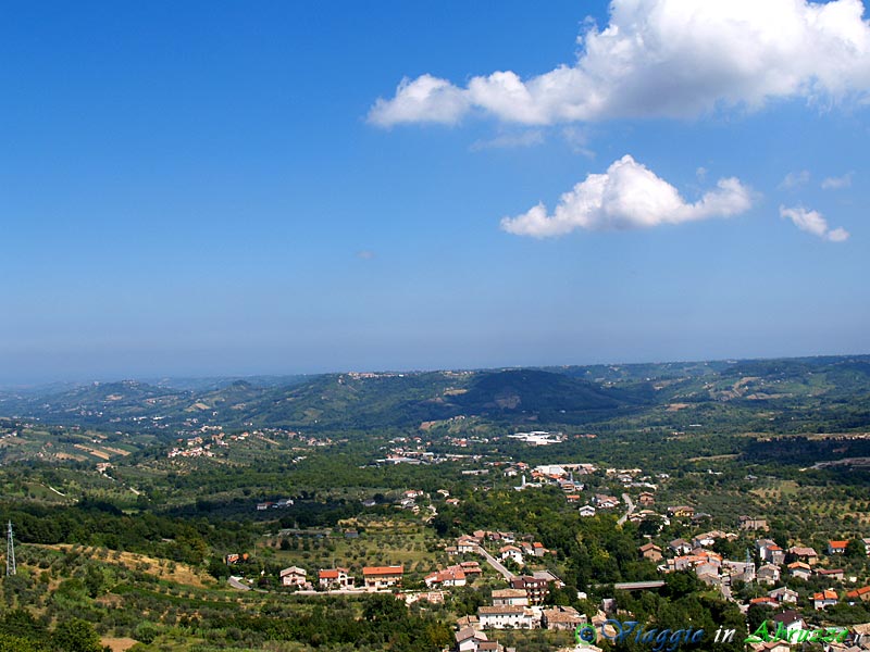 15-P8229426+.jpg - 15-P8229426+.jpg - Panorama dal borgo.