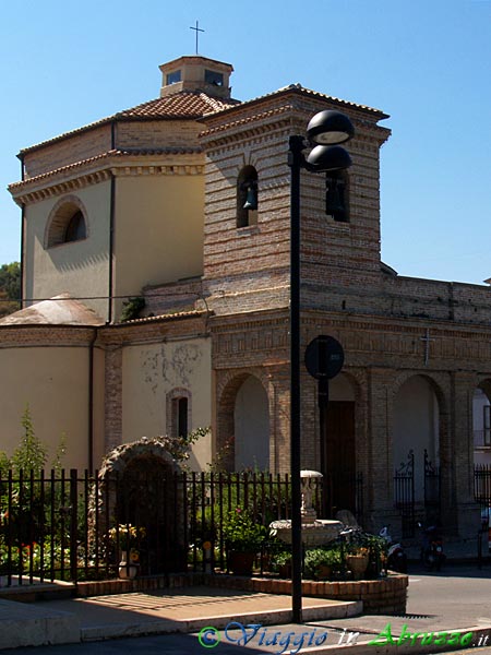 08-P9110825+.jpg - 08-P9110825+.jpg - La chiesa di S. Rocco.