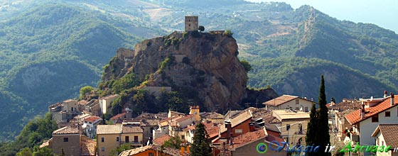 Roccascalegna