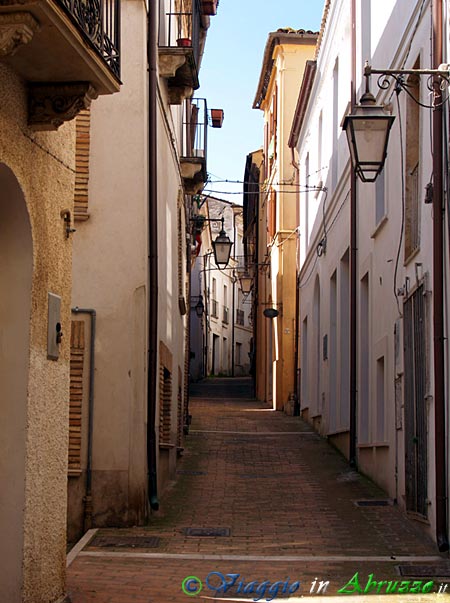 07-P3312805+.jpg