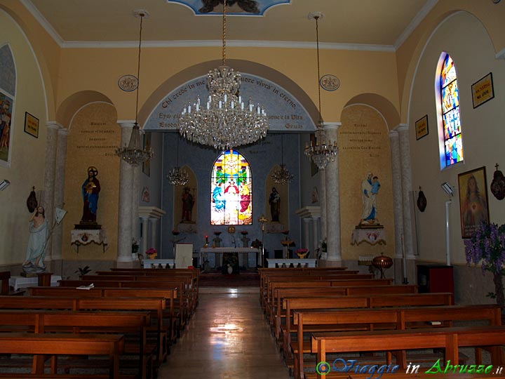 07-P5167593+.jpg - 07-P5167593+.jpg - La chiesa di S. Giovanni Battista.
