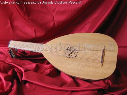 005.jpg - 005.jpg - STRUMENTI A CORDA (STRING INSTRUMENTS): Liuto a sei cori.