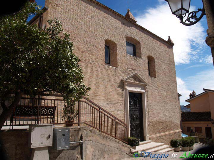 05-P3291944+.jpg - 05-P3291944+.jpg - La chiesa di S. Flaviano (XI sec.).