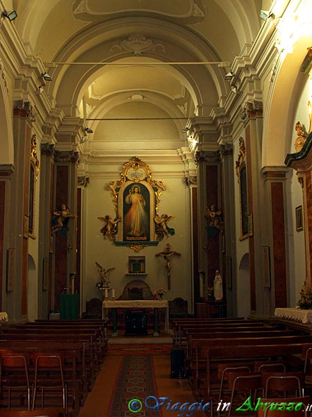 05-P1011410+.jpg - 05-P1011410+.jpg - La chiesa di S. Giovanni Evangelista.