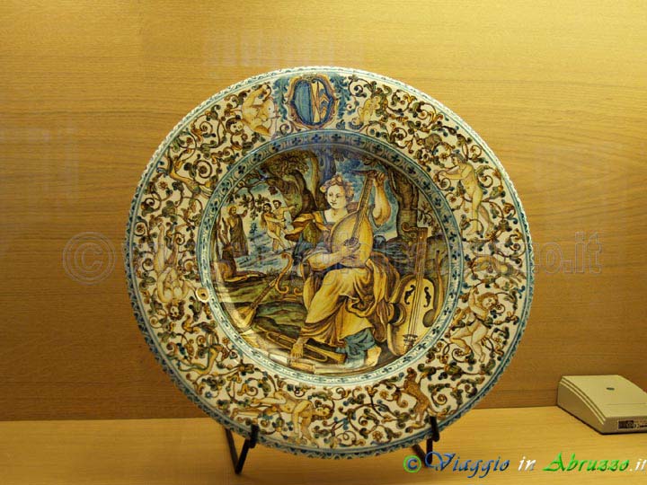 27-P4013600+.jpg - 27-P4013600+.jpg - Museo della Ceramica di Castelli.