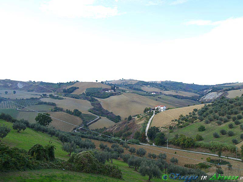 05-PA037774+.jpg - 05-PA037774+.jpg - Panorama dal borgo.