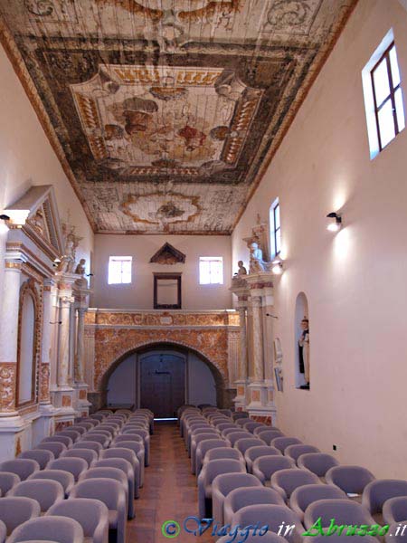 10-P1010681+.jpg - 10-P1010681+.jpg - L'ex convento di "S. Maria di Monte Oliveto" (XVI sec.).