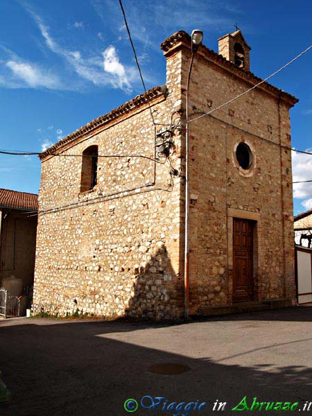 06-P3292275+.jpg - 06-P3292275+.jpg - La piccola chiesa di S. Anna.