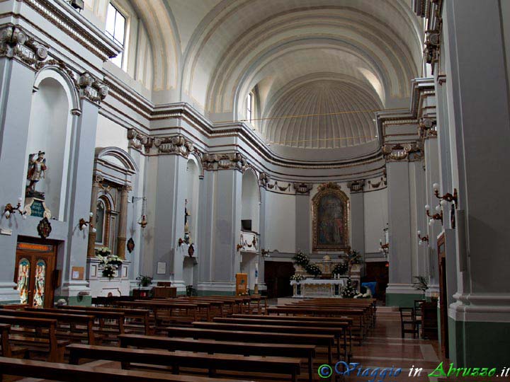 07-P5025362+.jpg - 07-P5025362+.jpg - La chiesa di S. Cipriano e S. Giustina.