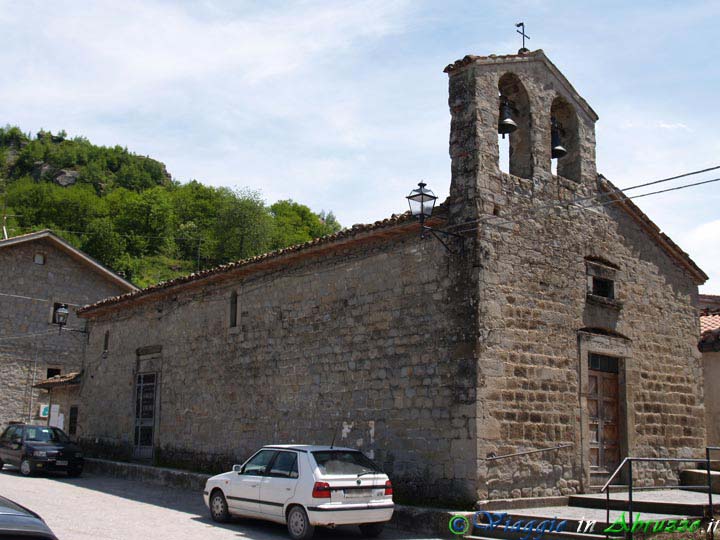 05-P5218898+.jpg - 05-P5218898+.jpg - La chiesa benedettina di S. Vito (XII sec.).